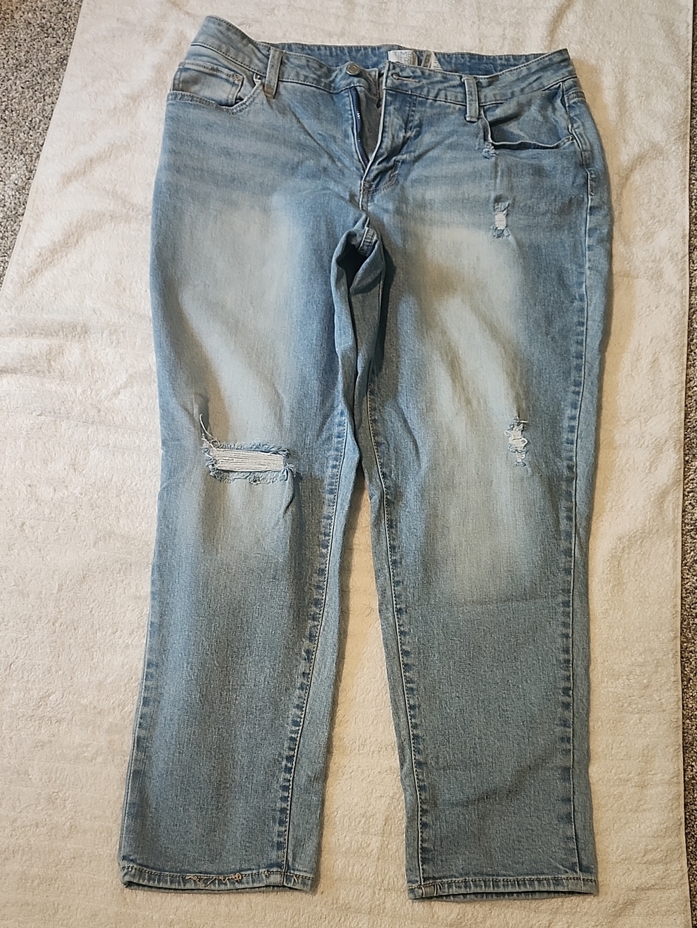 Light Wash Distressed Straight Leg Jeans